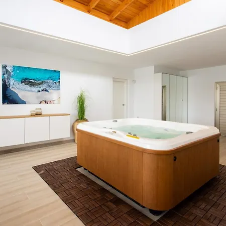 Luxury Perla